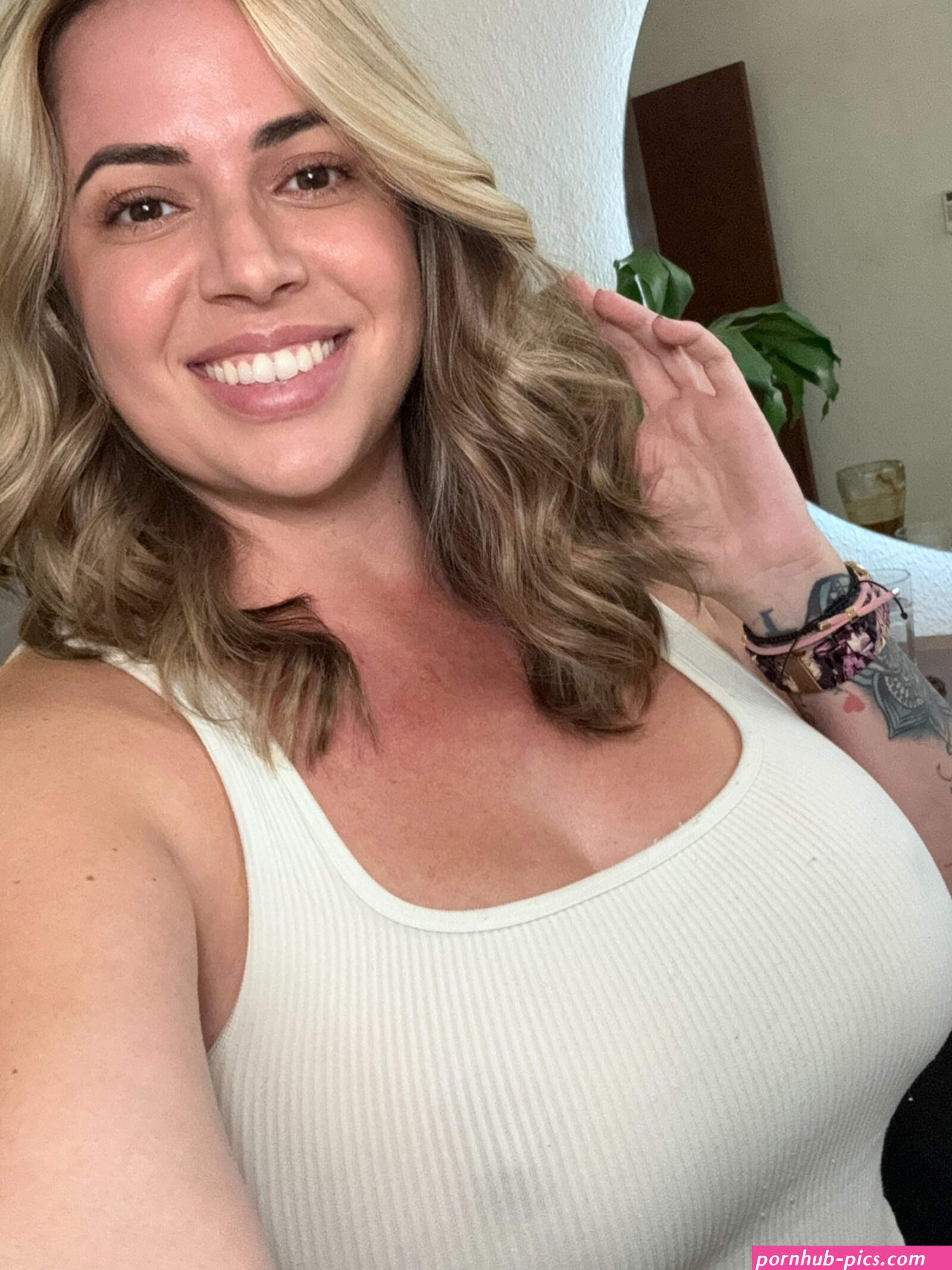 msjasmine and videos from OnlyFans