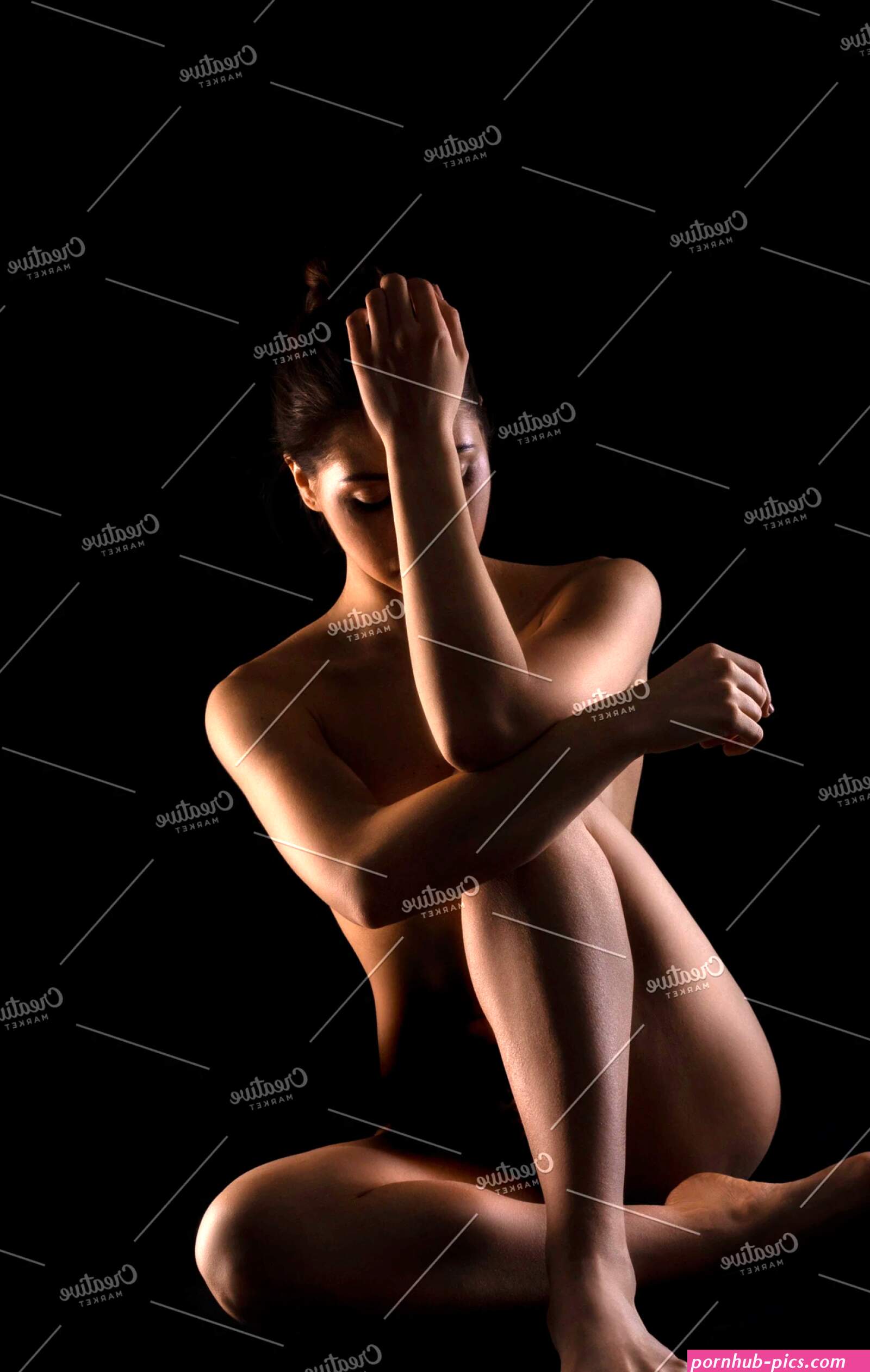 Beautiful nude woman silhouette posi a Background Photo by Prostock-Studio