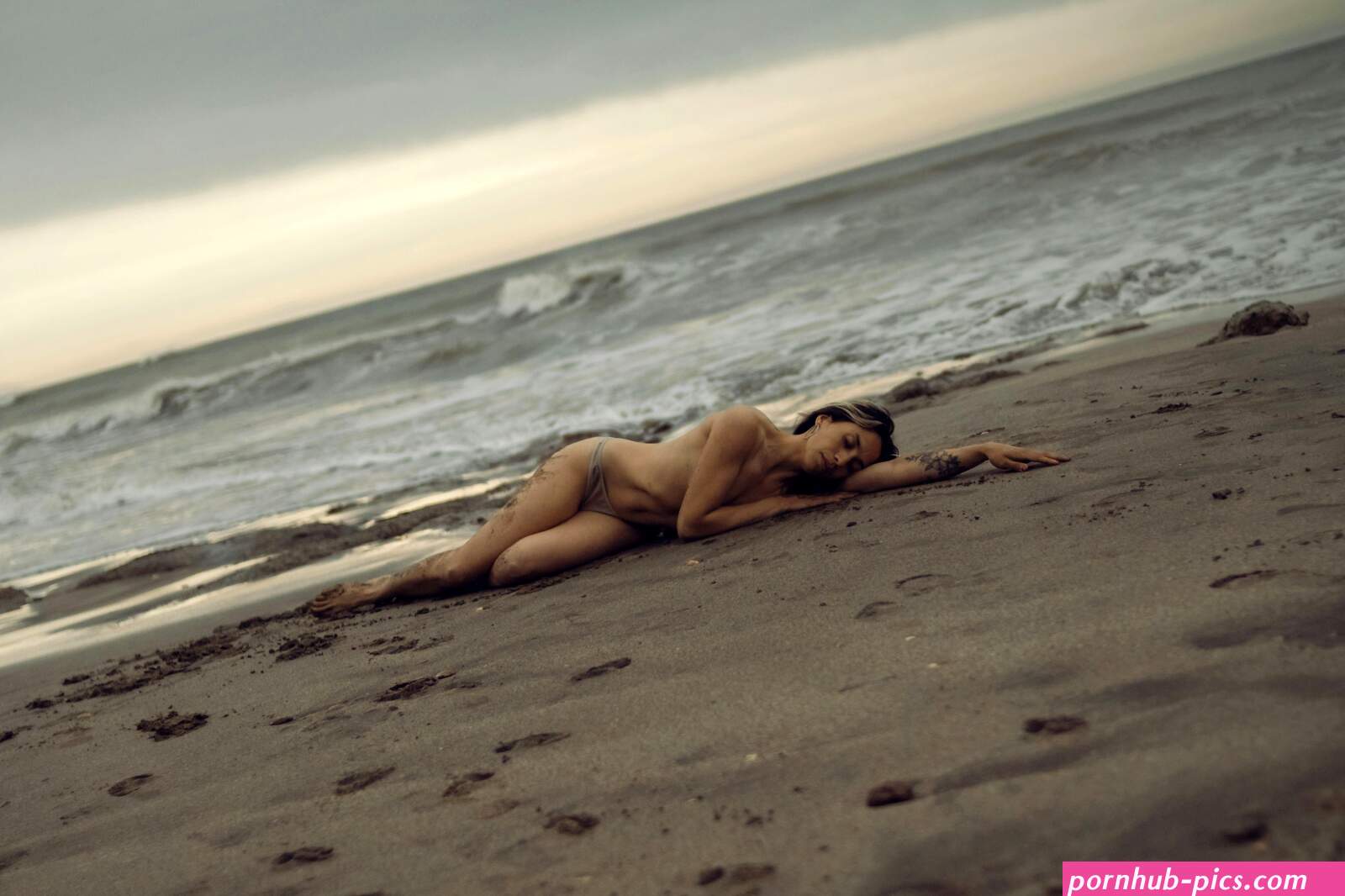 Samara Weaving Nude Scene Photos Download The BEST Free Samara Weaving Nude Scene Stock Photos HD Images