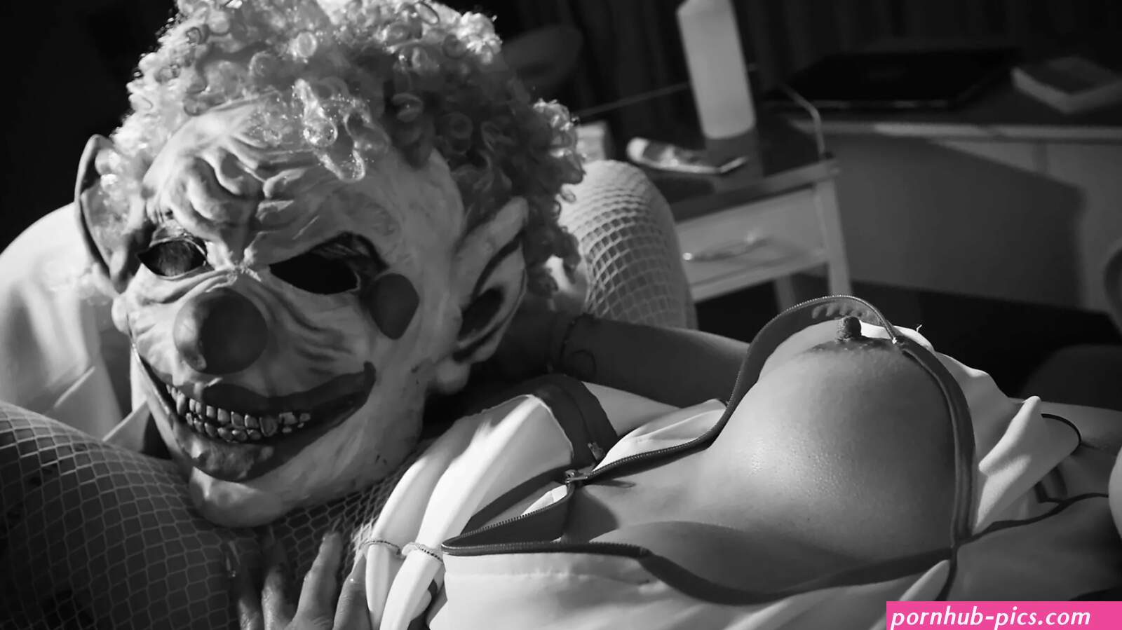 Clown 720p HD Porn Videos of Pierrots Getting to Fuck Pretty Sluts
