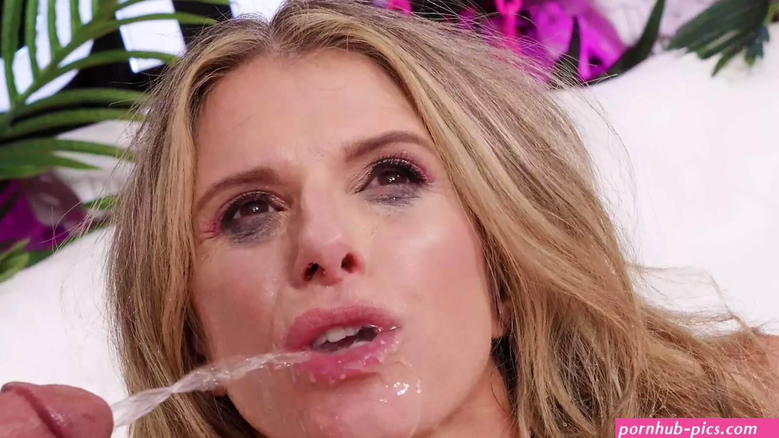 Bonnie Kinz Squirt Porn Videos