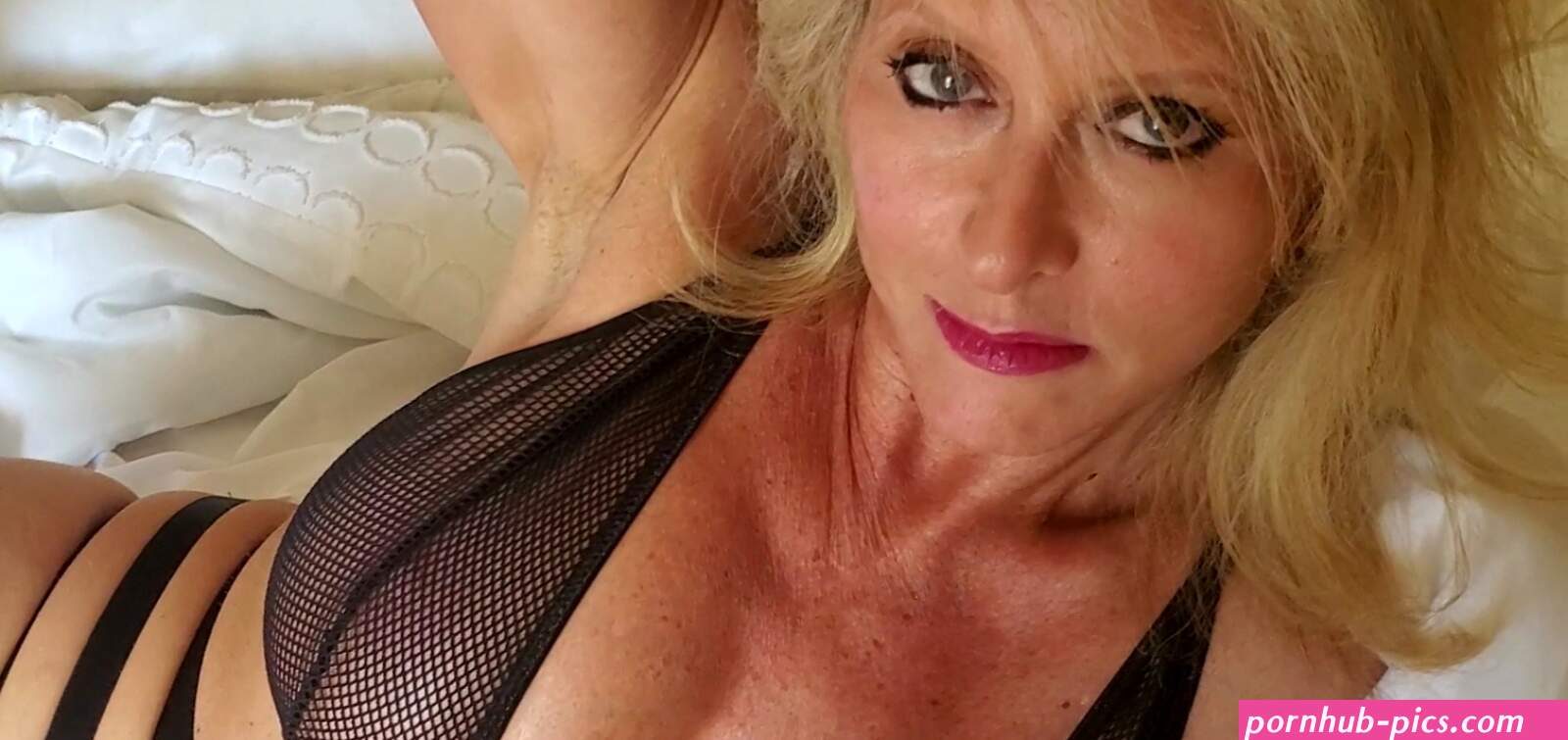 rebafitnice photos and videos from OnlyFans