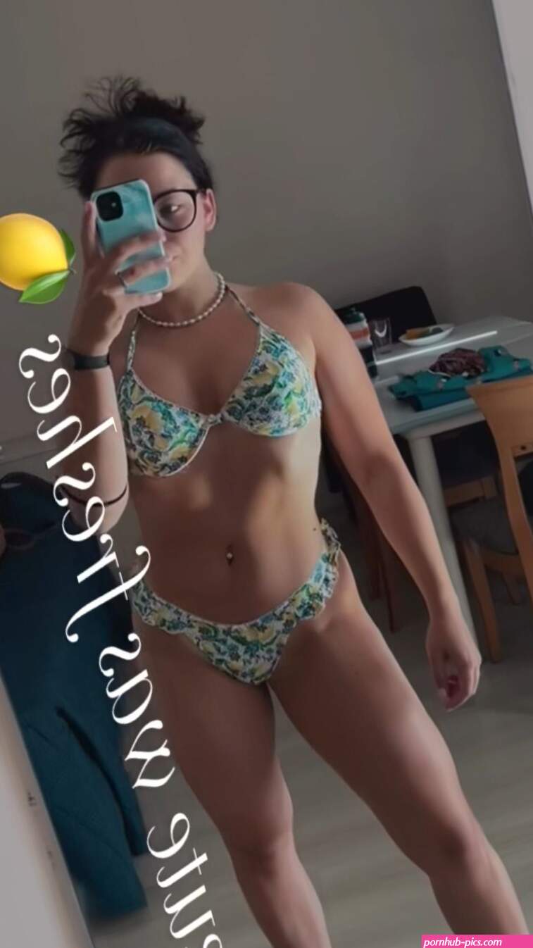 Alisamach Nude Leaks