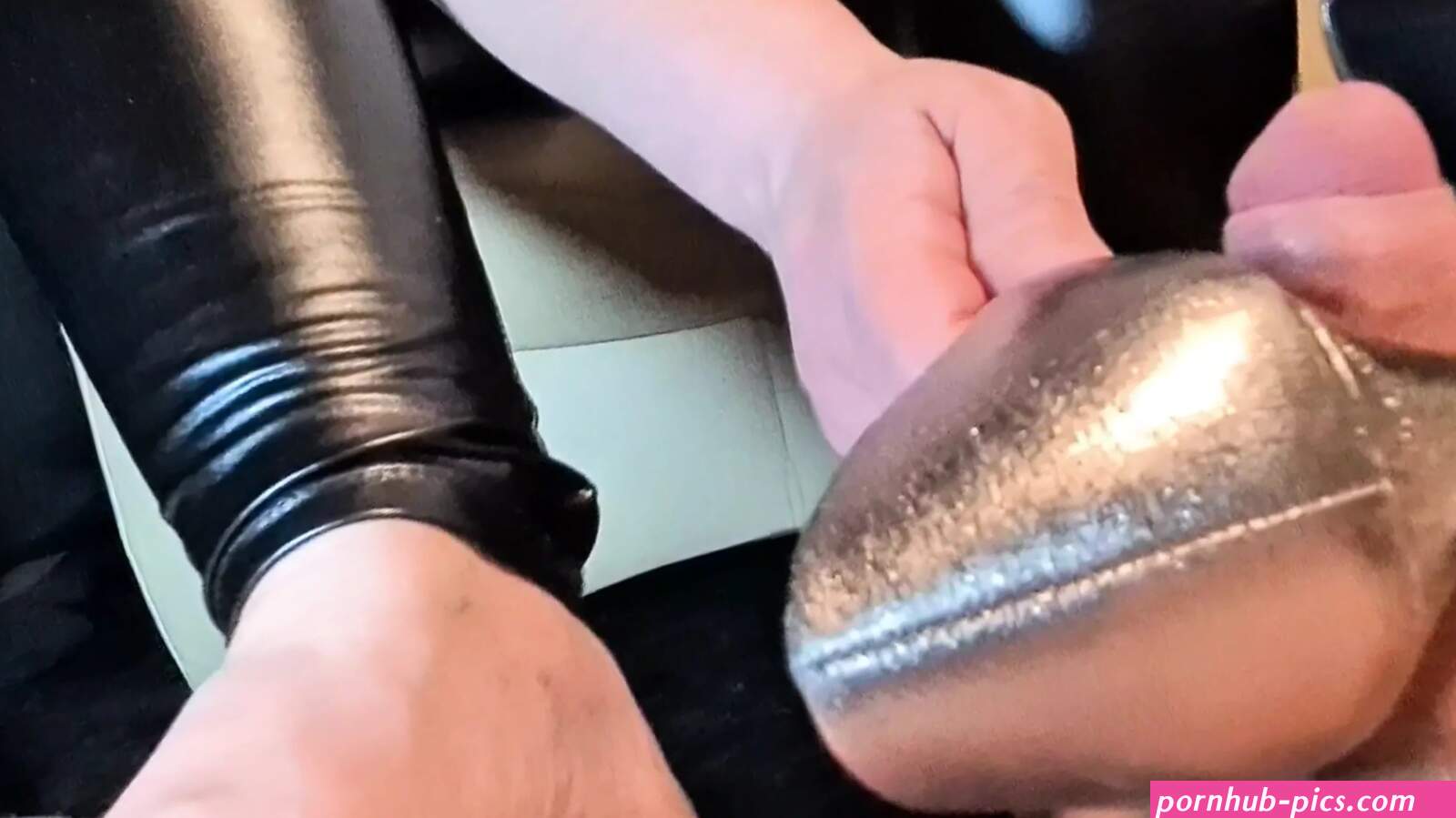 German MILF Kira Foot and Shoe Fuck: Mature Porn feat. SquirtButterfly by FapHouse