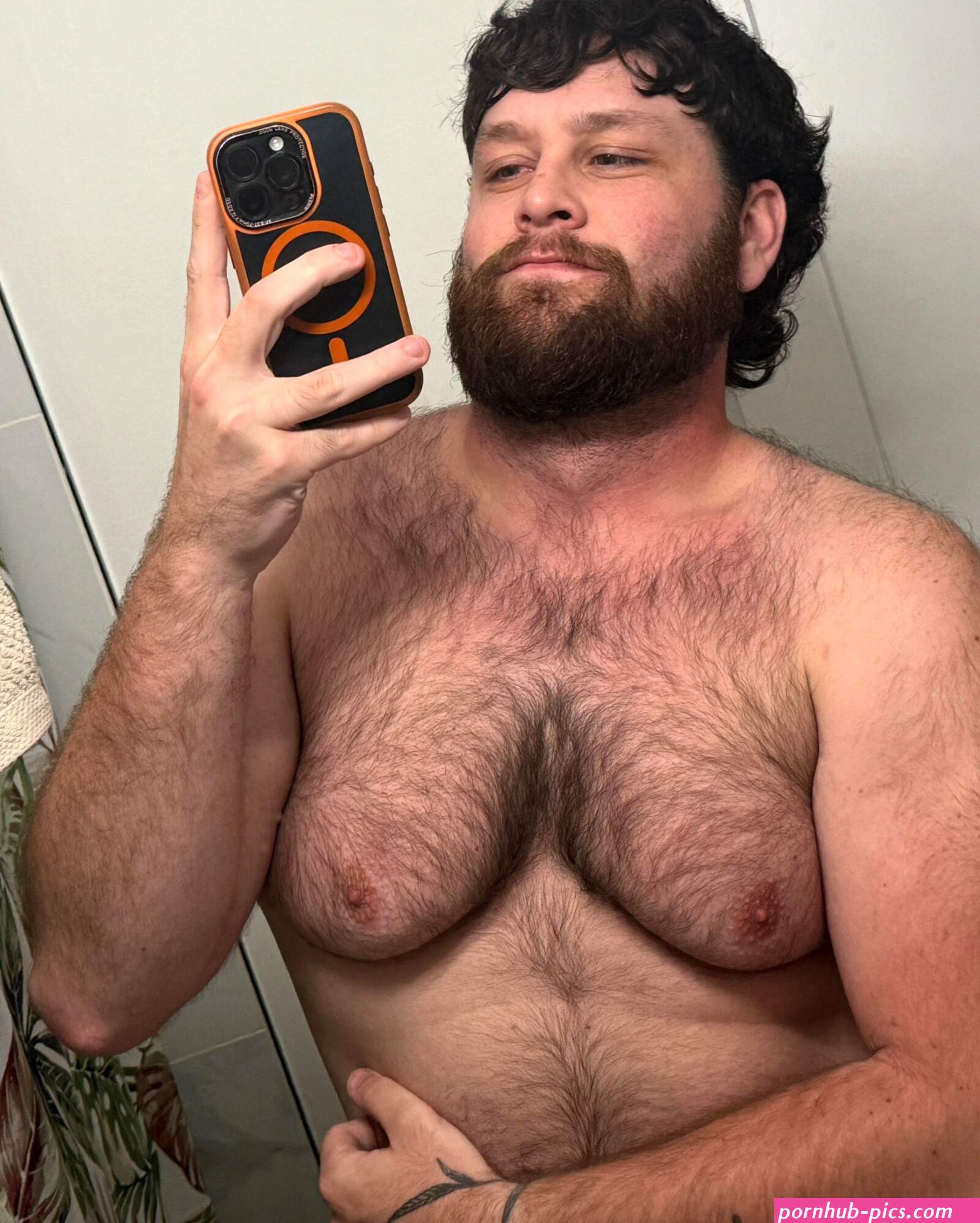 Need a bear bf I can fuck dudes with