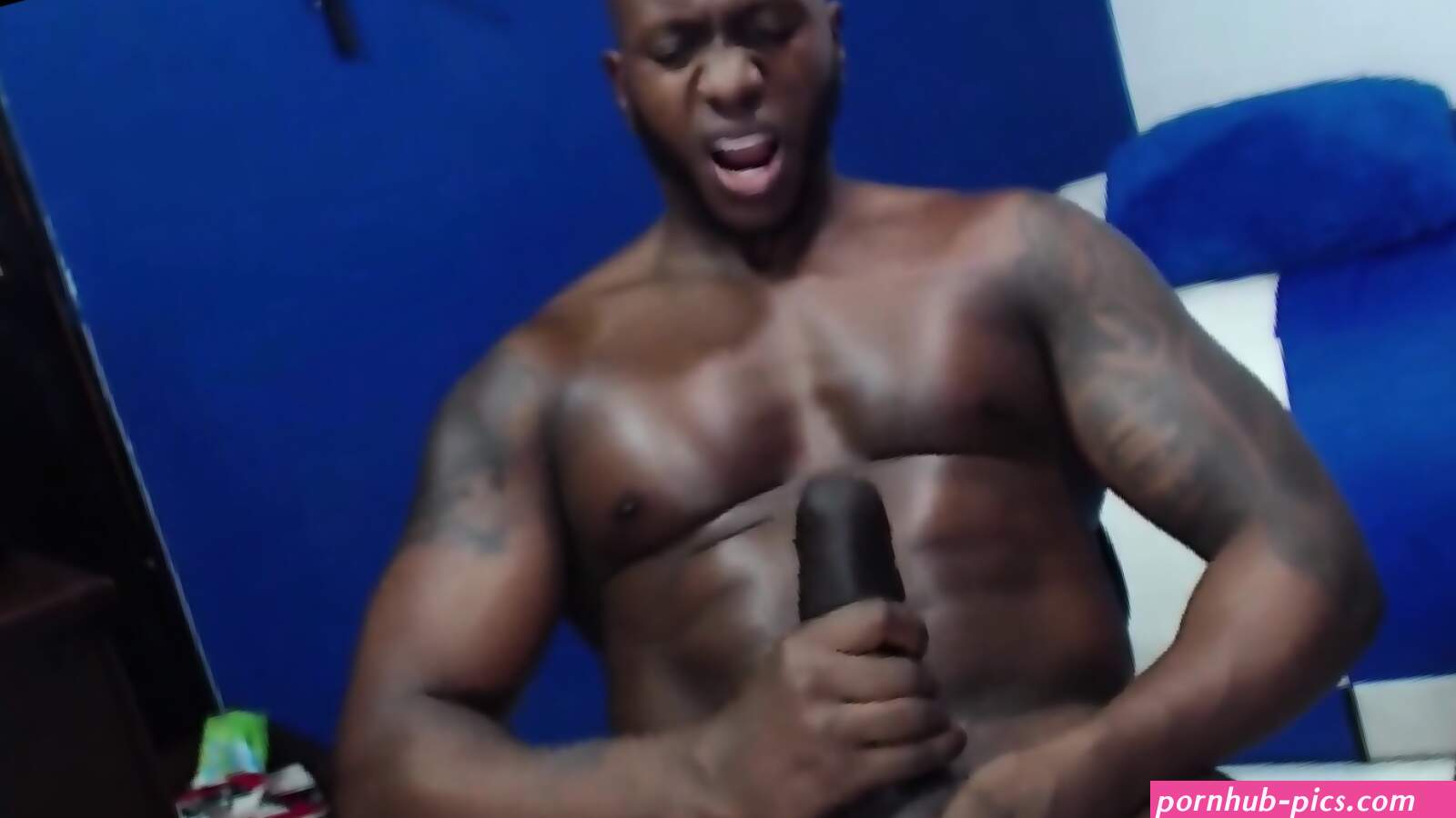 Handsome Black Guy Masturbates His Big Cock And Cums